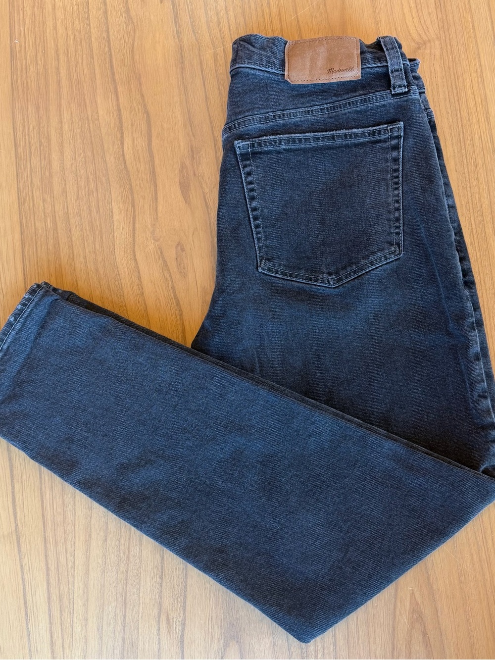 Madewell Mens Relaxed Taper Jeans 31x32 Washed Black Faded Denim Pants